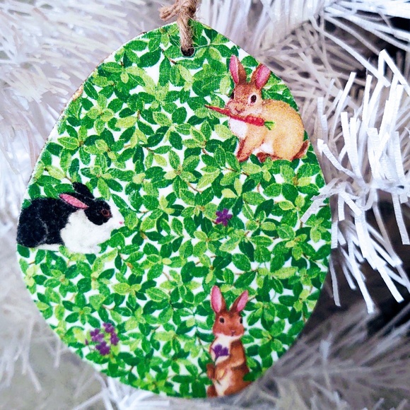 HAND CRAFTED SPRING/EASTER BEADED WOOD ORNAMENT/TIERED TRAY DECOR/RABBIT DECOR - Picture 2 of 4